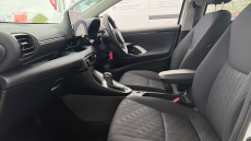 Toyota Yaris 1.5 Hybrid Icon 5dr CVT Hybrid Hatchback